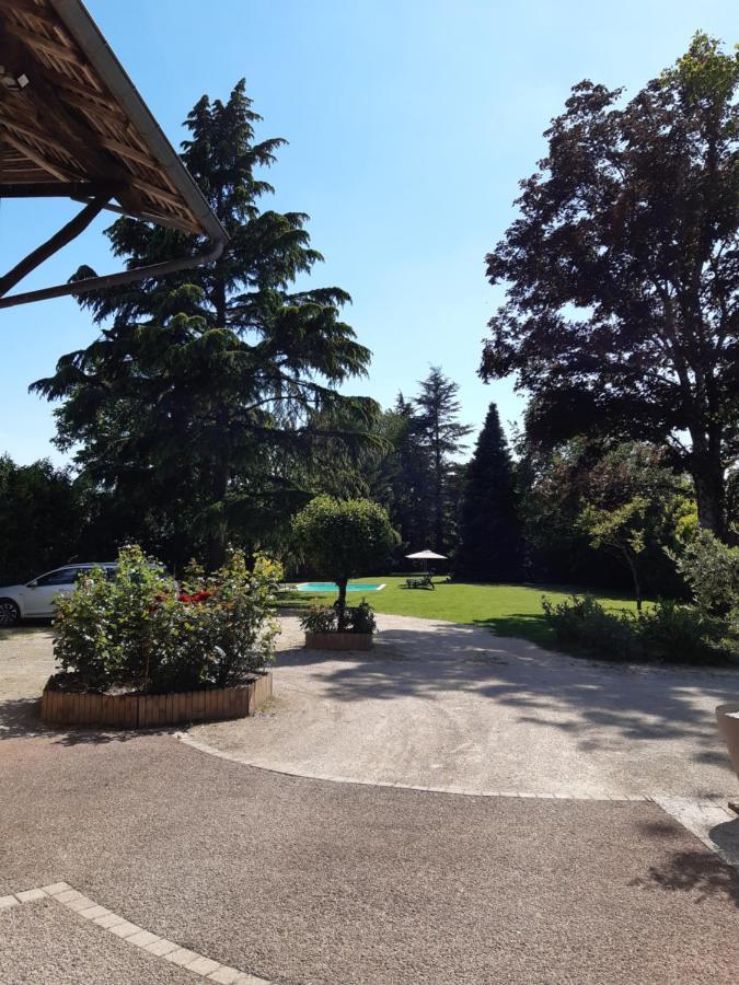 Le Domaine Du Chaffard Bed & Breakfast Les Avenieres Luaran gambar